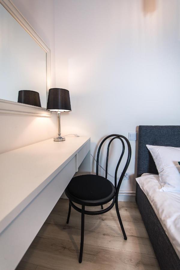 Moonlight Apartament Zielona Góra Extérieur photo
